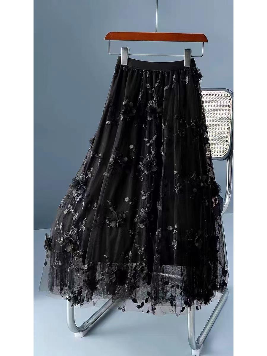 

Весенняя юбка А-силуэта с высокой талией, двойным слоем сетки и 3D вышивкой цветов One Size чёрный