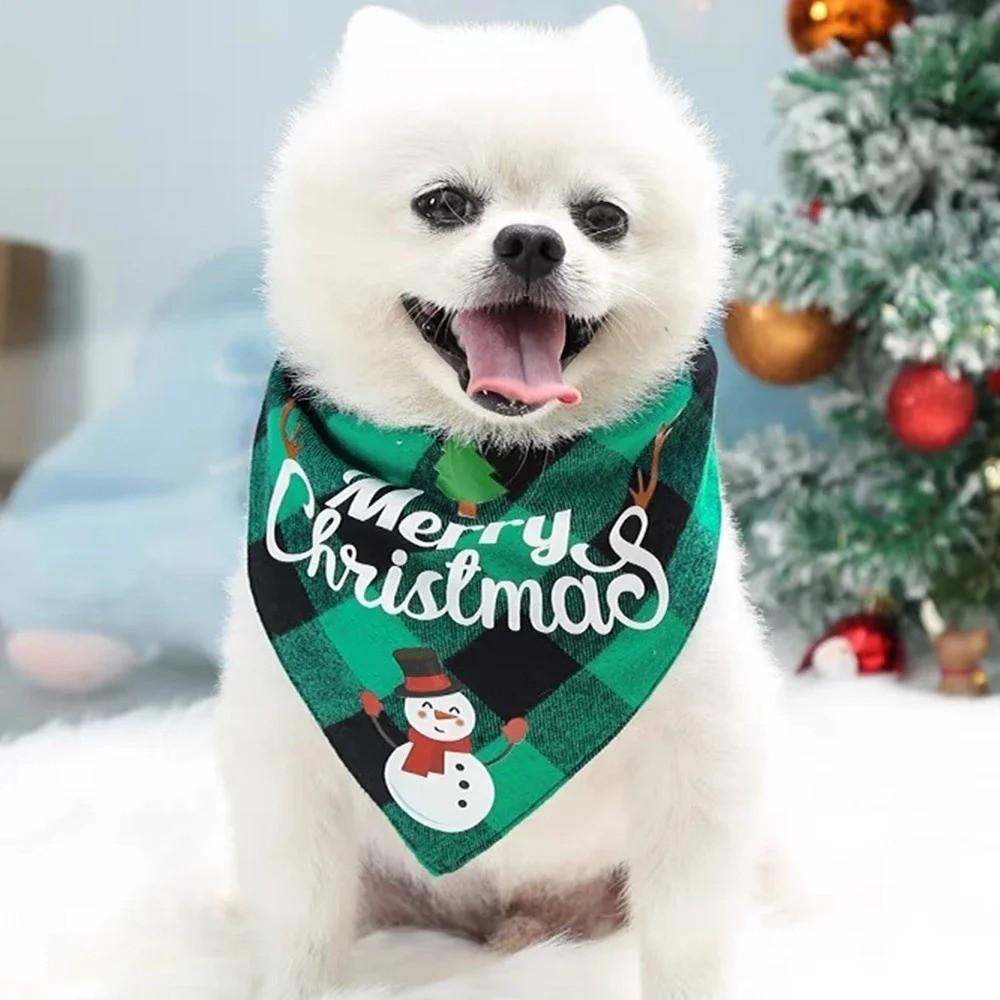 Red Green Grid Dog Saliva Towel Santa Claus Triangle Bandana Christmas Dog Scarf  Holiday Party
