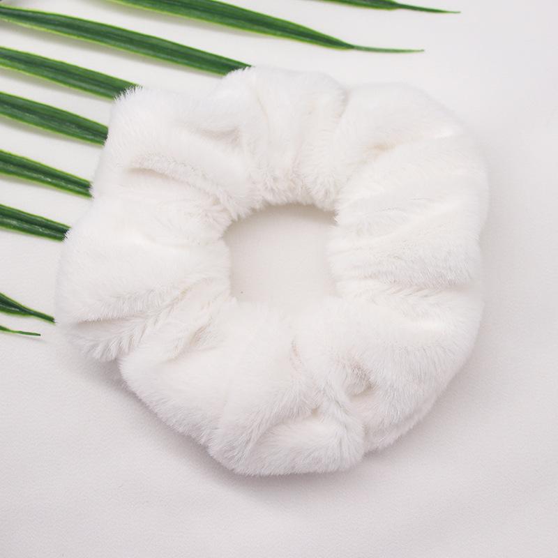 Korean Retro Plush Scrunchie for Girls - Jennie-Inspired Thick Ins Style Hair Tie