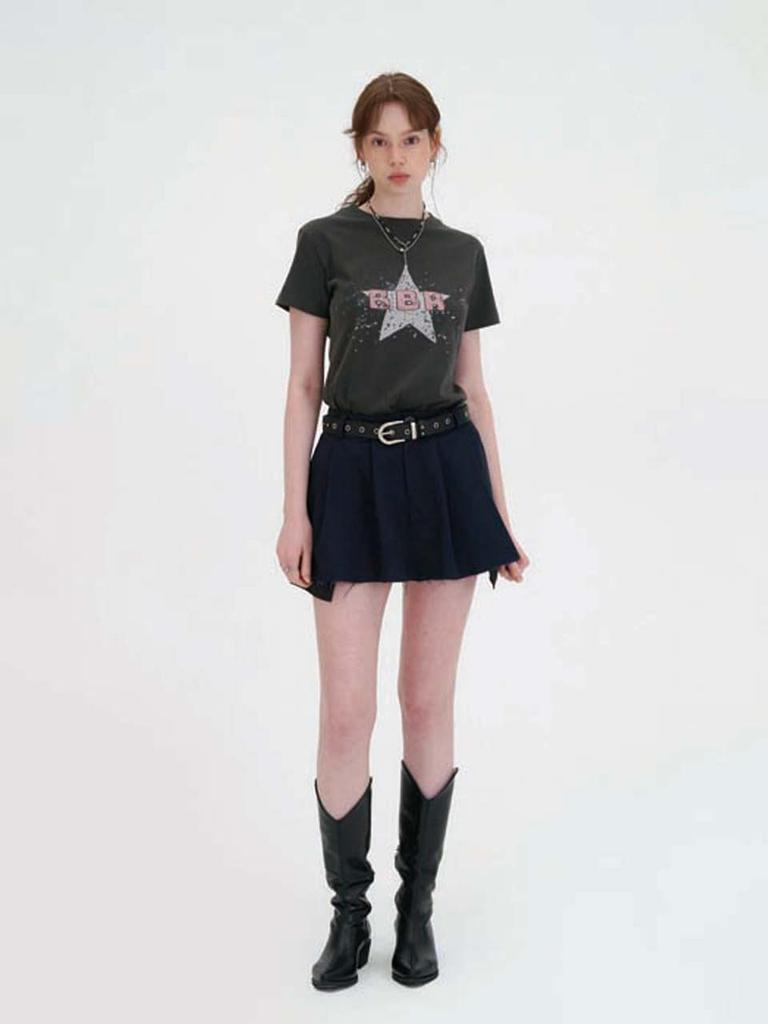 Vivora Wide Tuck Mini Skirt (Navy)