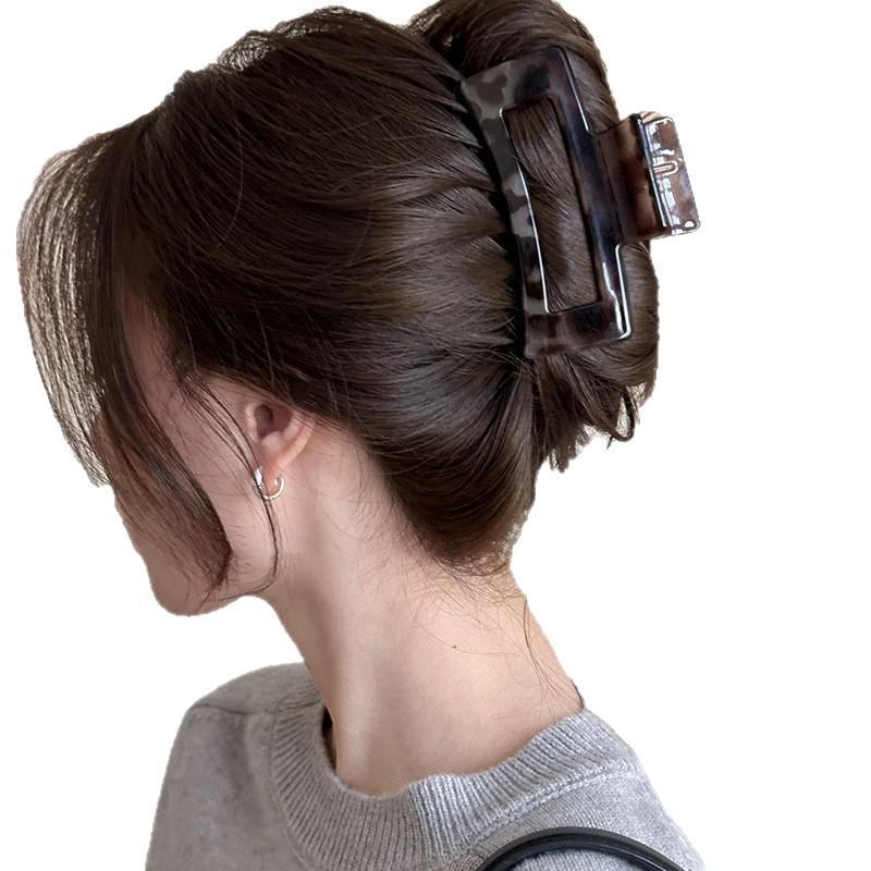 2025 Tortoiseshell Retro Large Hair Claw: Elegant High-End Shark Clip for Women