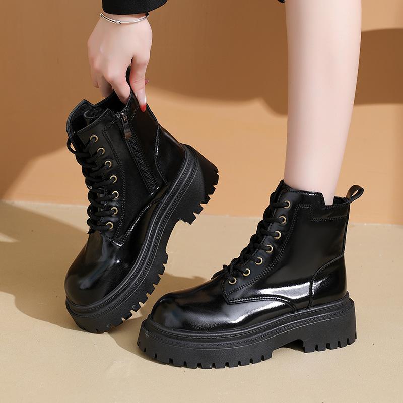 Large size Martin boots for women's autumn and winter new British style platform short tube lace-up locomotive cool boots for women