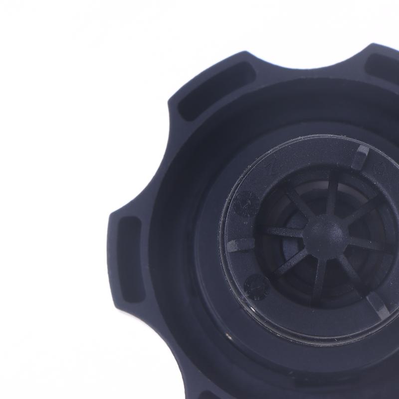 1Pcs Water Tank Cap For    Cherokee Compass Gladiator Ram Coolant Reservoir Cover