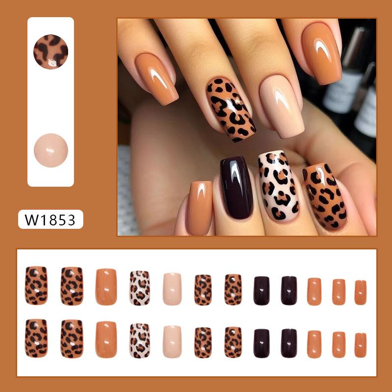

Leopard print jumping color fashionable white medium and long European square sweet cool girl hot girl style removable piece