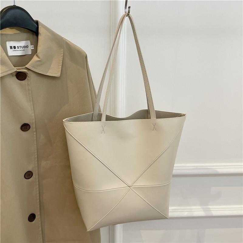 Large Capacity Bag For Women Pu Leather Handbag Designer Bucket Shoulder Bag Female Top Handle Tote Simple Travel Bag Black