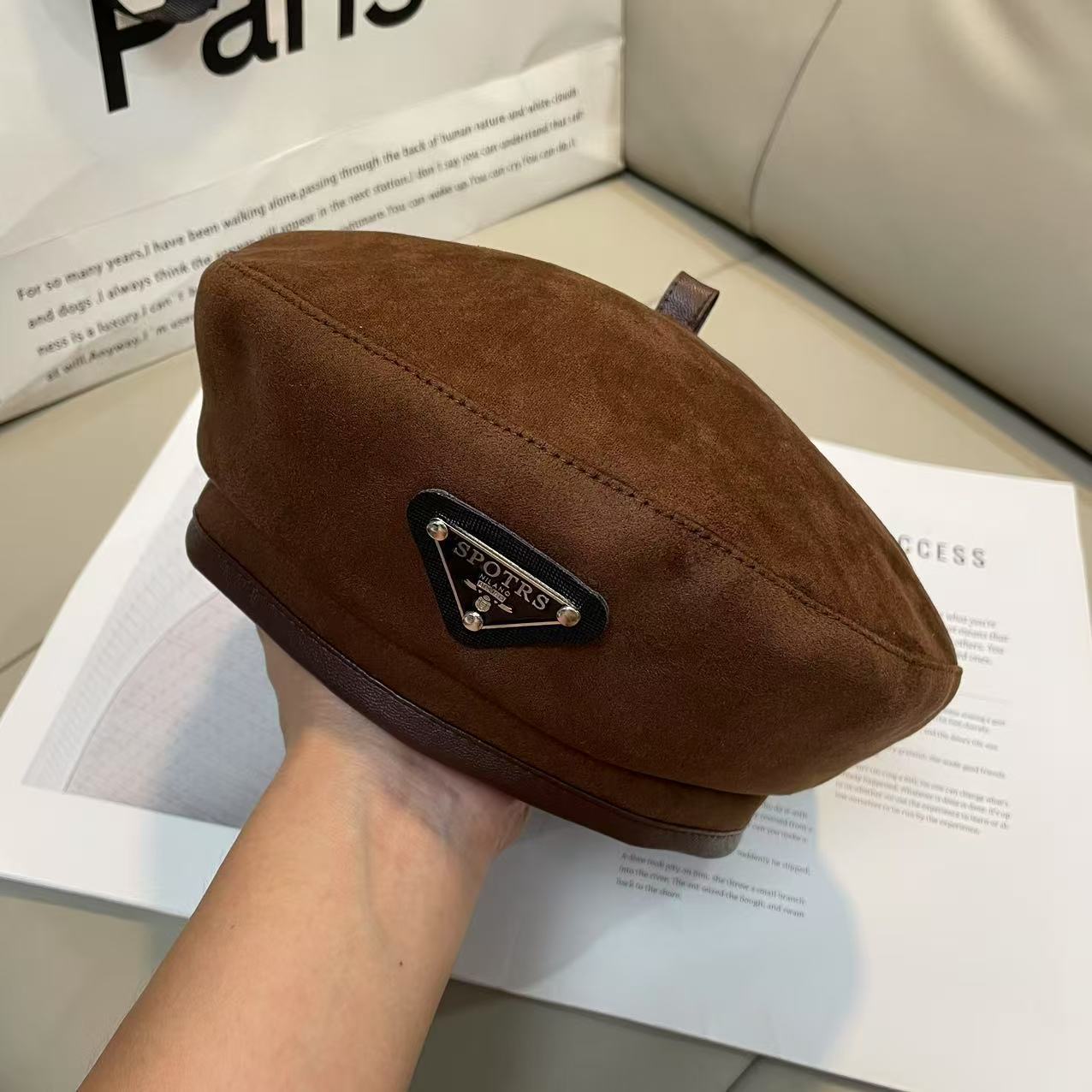 Осенне-зимний треугольный вельветовый восьмиугольный берет из искусственной замши, женский, японский, ретро, подходящий ко всему, подчеркивающий лицо, берет шляпа маленького художника One Size