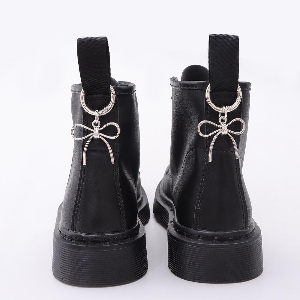 

2pcs Boots Shoes Buckle Metal Cross Gemstone Hearts Pendant Decoration Women Heel for Shoes Accessories Party Jewelry Diy Hook