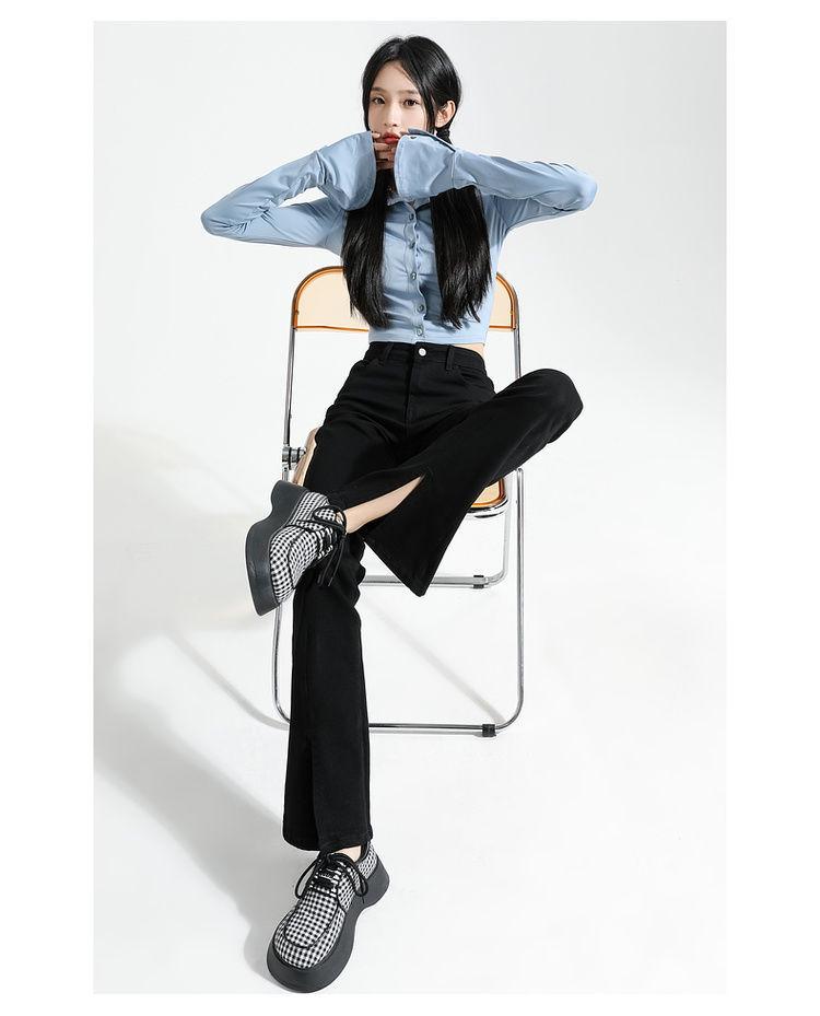 Damen Schwarz High-Waist Schlagjeans mit Schlitzen, Petite Slim Fit, Herbst/Winter.