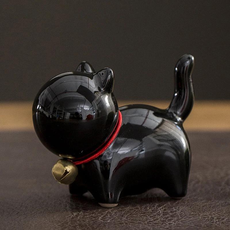 Adorable Kitten Miniature Figurine Ceramic Cat Ornament with Bell Micro Landscape Desktop Decor For Cat Lovers