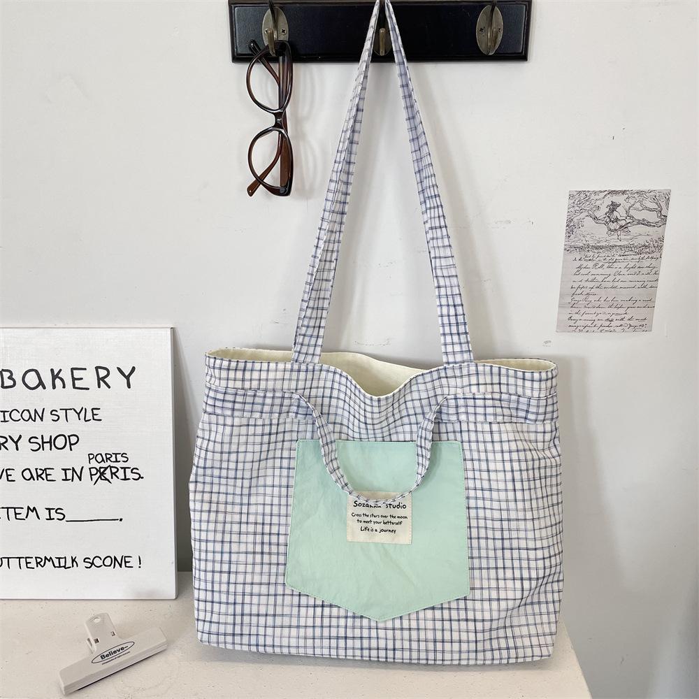 2 Casual Splicing Plaid Large-capacity Tote Bag New Niche Portable Shoulder Bag Class Bag