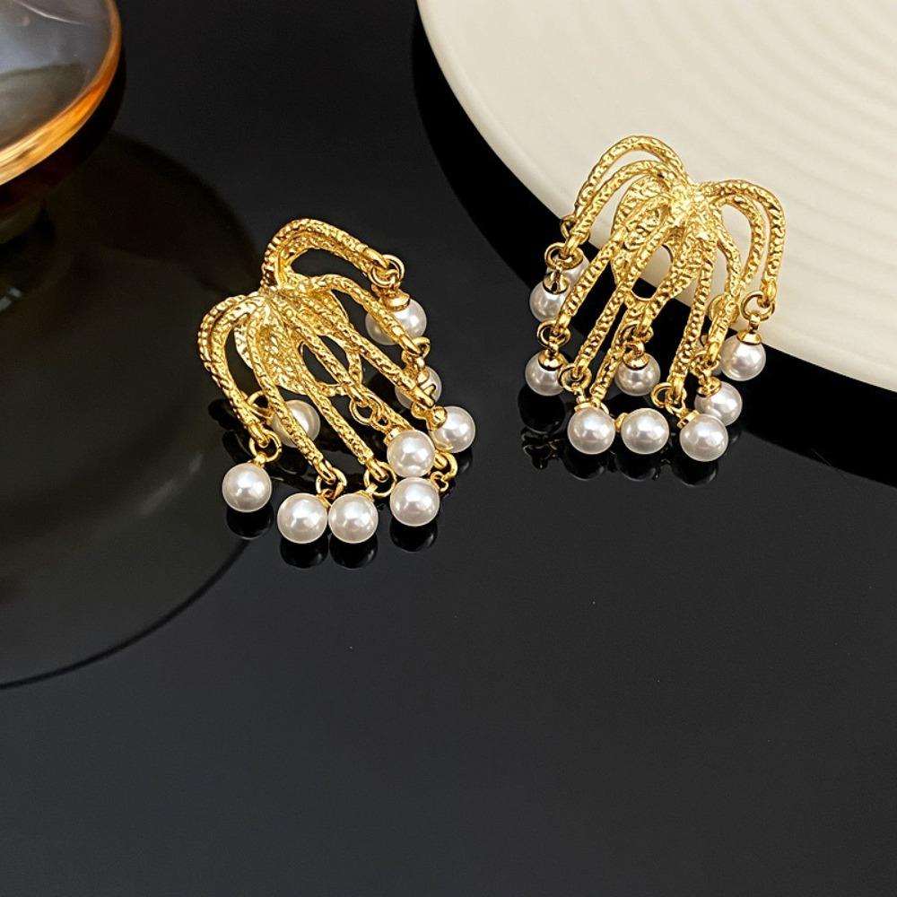 

Genuine Gold Electroplated Pearl Earrings Silver Needle Imitation Pearls Drop Earrings Heart Zircon Tassel Earrings золотий