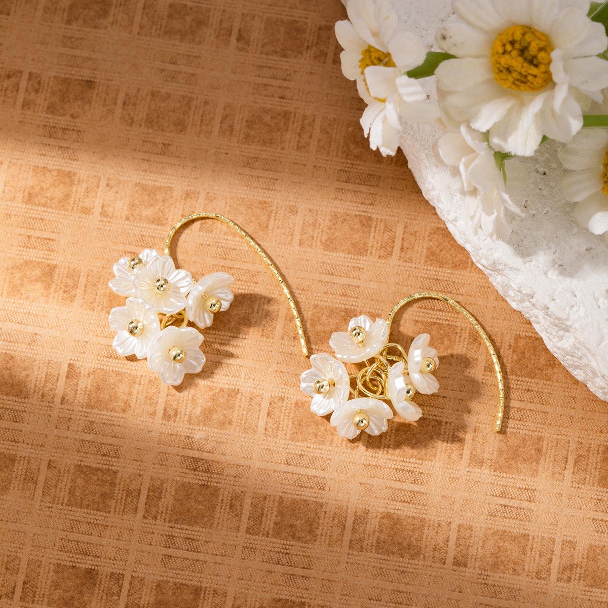 Elegant French Lily Flower Earrings - High-End, Sweet and Fairy-Inspired Jewelry