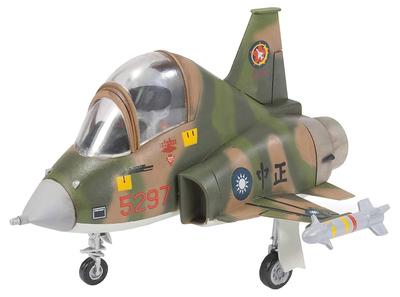 AFV Club Deformierte Flugzeuge ohne Maßstab: Luftstreitkräfte der Republik China F-5E Tiger II (2er-Pack) Plastikmodellbausatz AFQS03