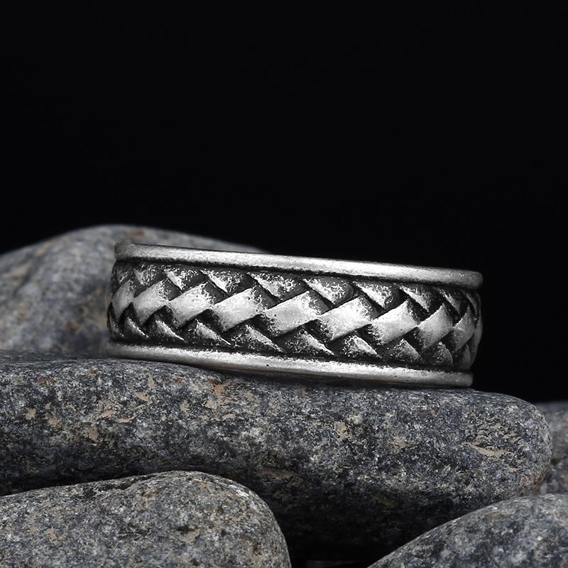 

Retro Viking Celtic Knot Ring Stainless Steel Nordic Trinity Wedding Band for Men Women Boyfriend Gift Jewelry 13&US SIZE