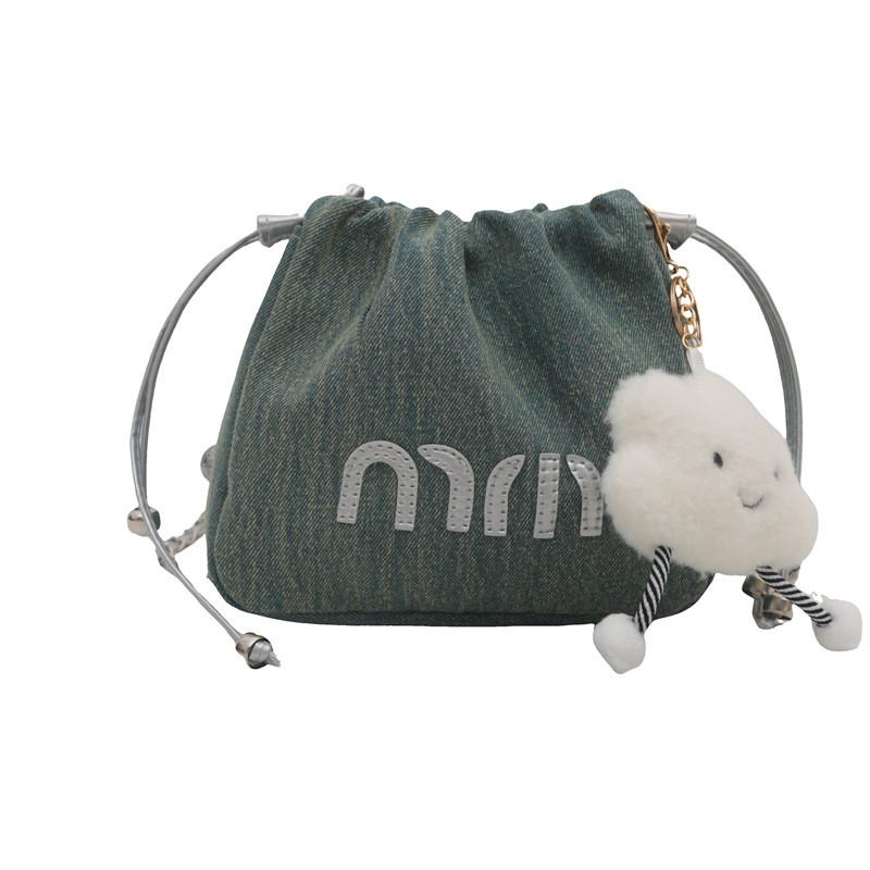 Chic And Fashionable Bucket Bag Featuring Soft Pu Material For Everyday Use