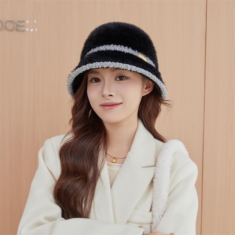 Hüte für Damen Herbst und Winter Neuer Stil Spleißen Damen Warme Reise Winddicht Fischerhut Zeigt Gesicht Klein Vielseitig Gestrickter Beckenhut