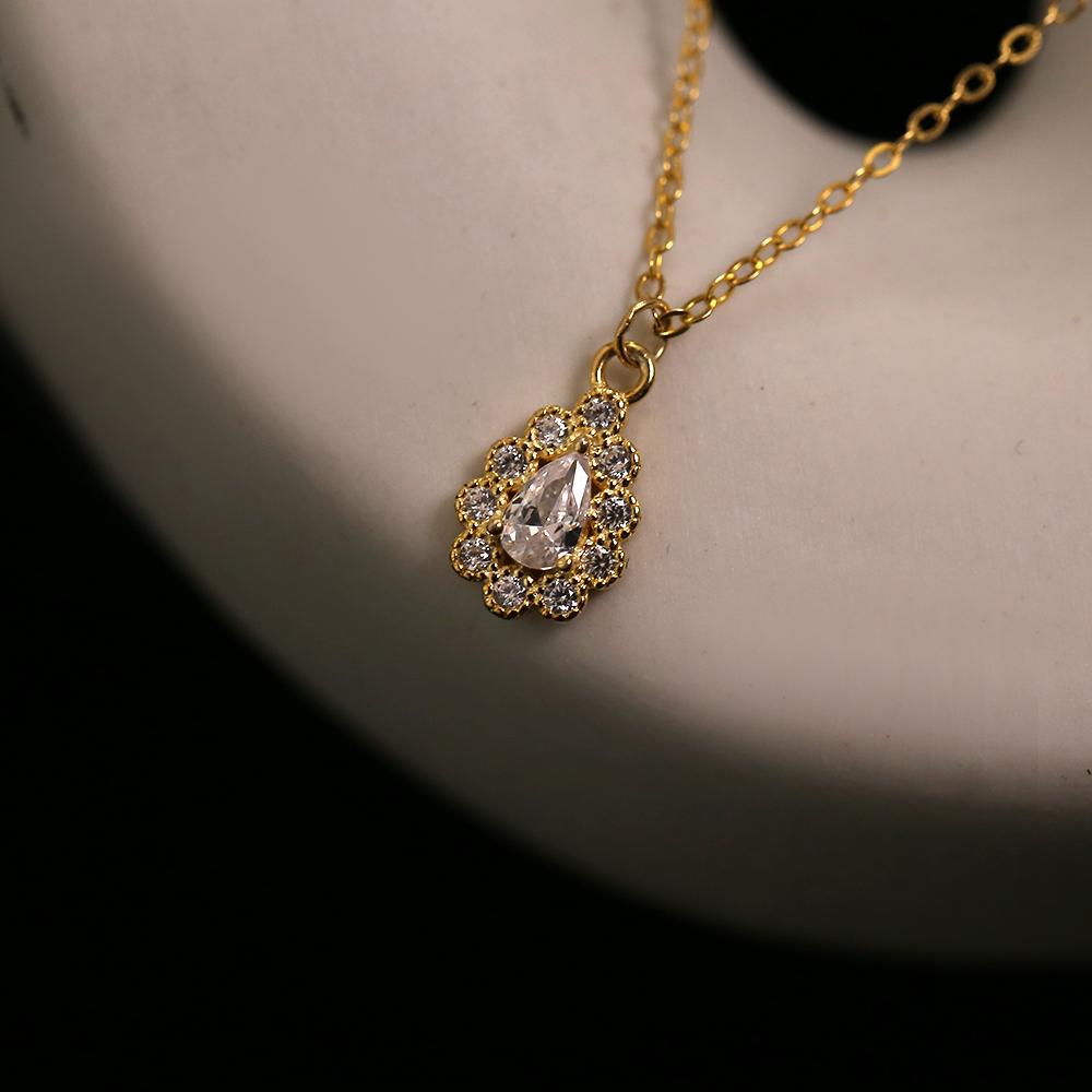 Plata de Ley 925 Versión Coreana Simple Colgante de Gota de Cristal Pavé Cadena para Clavícula Collar para Mujer Chapado en Oro de 14k Joyería Regalo
