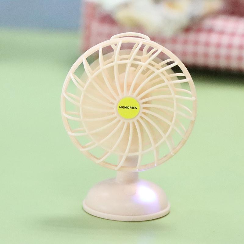 Ventilatore in Lega Miniatura per Casa delle Bambole Arredamento Ventilatore di Simulazione Accessori per Mobili Bambole Giocattoli per Bambine Regalo