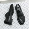 Alligator Pattern Men Quality Leather Shoes British Business Size 38-46 Anti Slip Soft Leather Man Mcrofiber Leather Dress Shoes