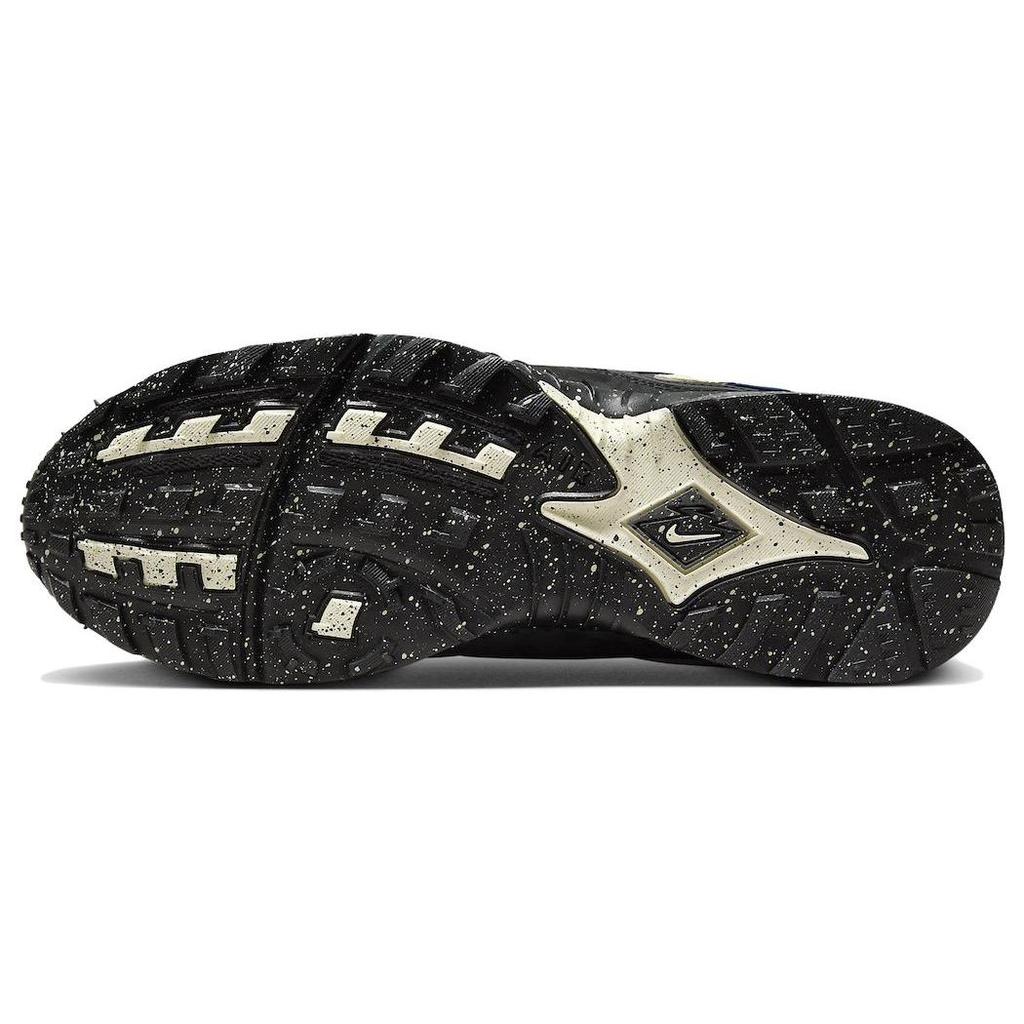 Nike Zapatillas unisex Undefeated x Air Terra Humara Negras Leche de coco FN7546-002
