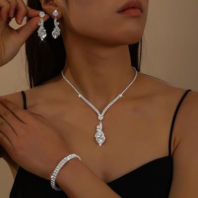 Modisches und luxuriöses Halsketten-, Armband- und Ohrring-Set - Perfekt für Bräute als Hochzeits- und Bankett-Accessoires.