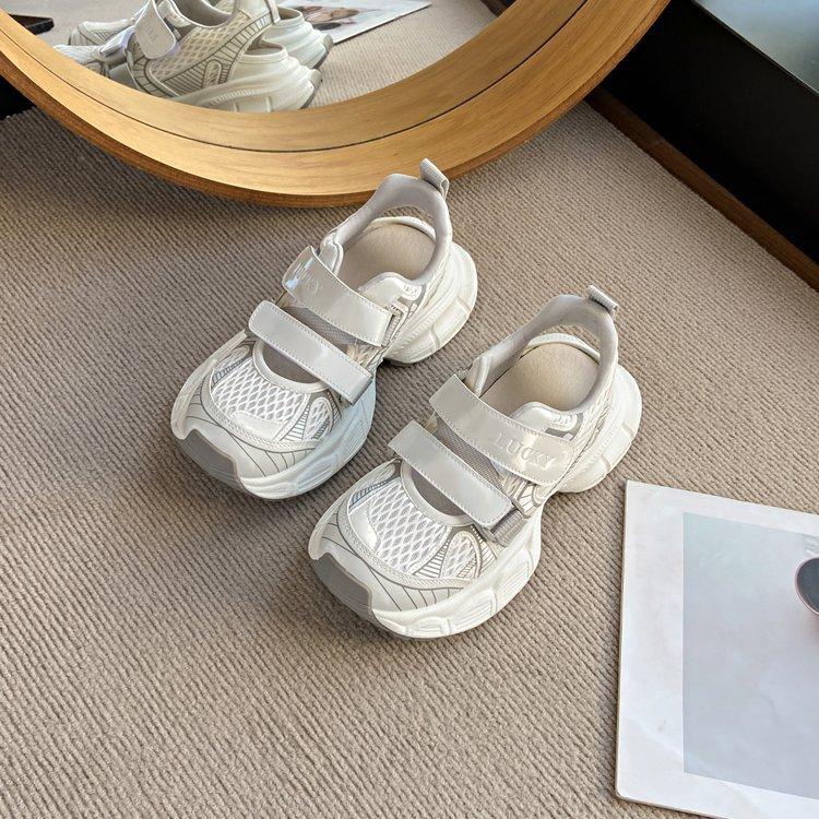 Velcro hollow breathable bag head sandals women's summer 2025 new thick-soled heightening casual sports dad shoes