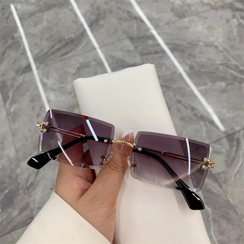 

Vintage Fashion Rimless Sunglasses for Women Frameless Rectangle Shades Gradient Summer Traveling Sun Glasses UV400 Protection