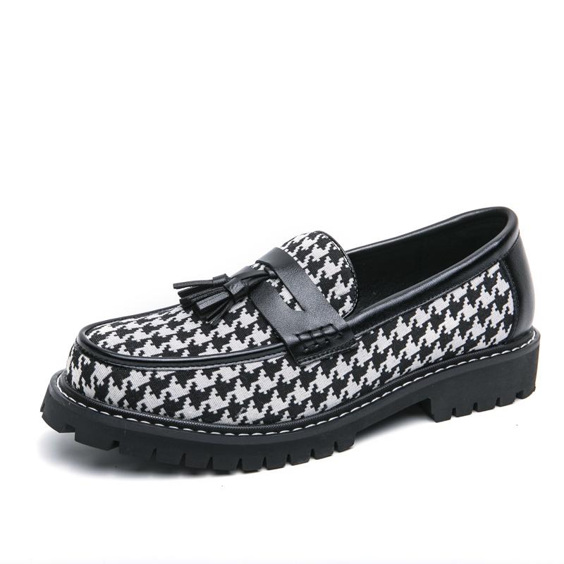 Fashion 38-46 Thick soled casual men's Slip on shoes Trendy tassel design style Fashion party and nightclub Hairstylist work shoes