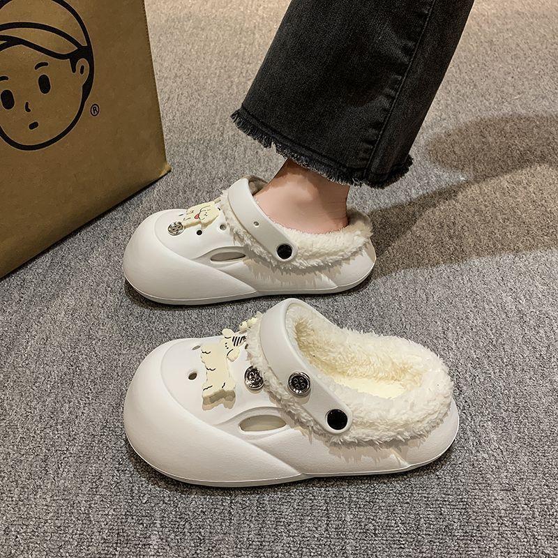 Wear non-slip cute thick-soled hole shoes 2025 autumn and winter new high-value cute white velvet cotton slippers women