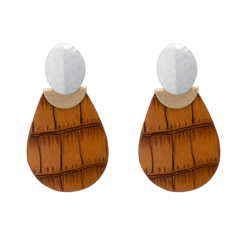 Elegant Long Geometric Dangle Earrings - Fashionable Exaggerated Women's Pendants.