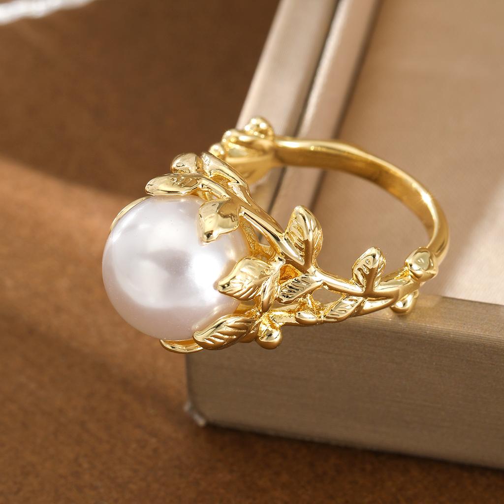 Retro-inspired Pearl-like Ladies' Ring. Copper Material. Plant-wrapped Fashionable and Unique Ring. Suitable for Gift