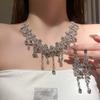 Elegante Set Collana e Orecchini con Nappa e Diamanti a Goccia d'Acqua per Donna