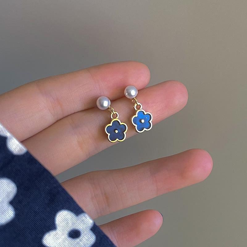 Dripping oil blue flower earrings high sense temperament versatile new stud earrings fashion Internet celebrity niche earrings women
