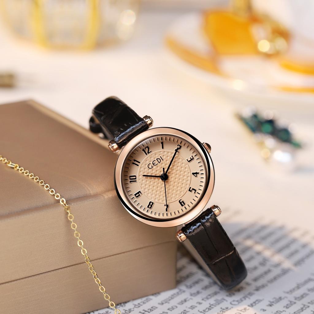 Simple Retro Style Student Small Bamboo Pattern Belt Quartz Waterproof Women'S Watch