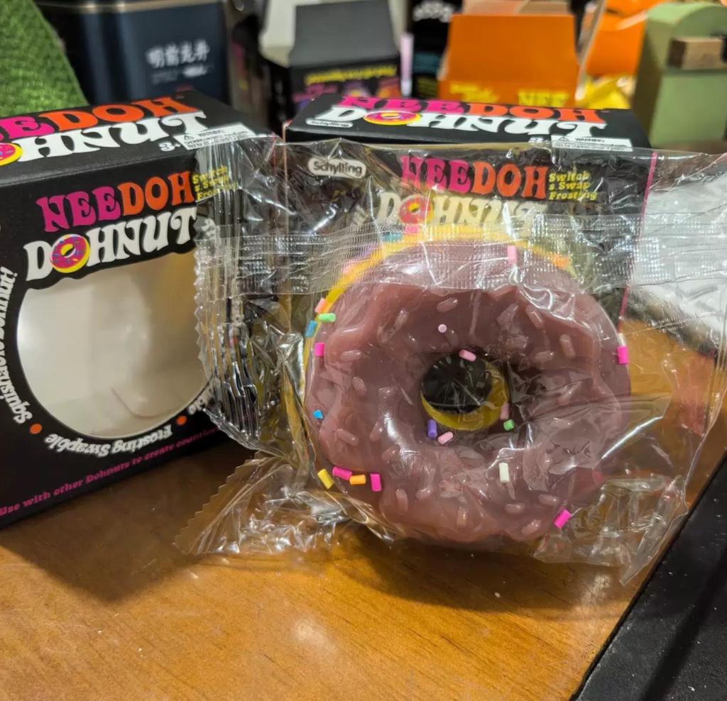 Needoh Dippin Dazzler Eierkrapfen Stressabbau Squishy Würfel Angstlösendes Quetschspielzeug Für Fokus ADHS Bevölkerung Geschenke.