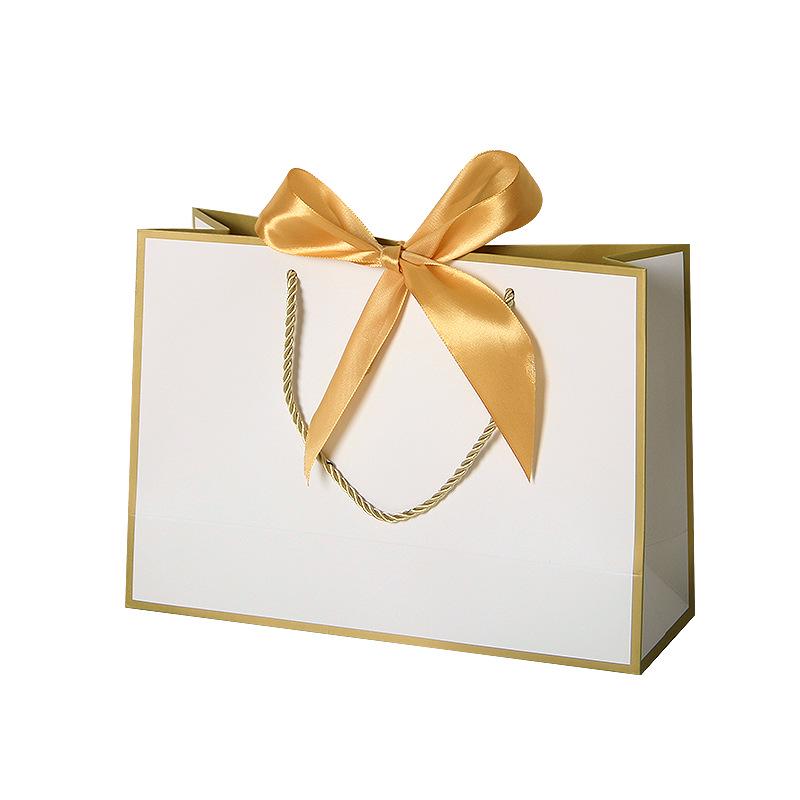 Bunte Band-Schleife Tragetasche - Quadratische Geschenktasche & Einkaufstasche mit individueller Logo-Option
