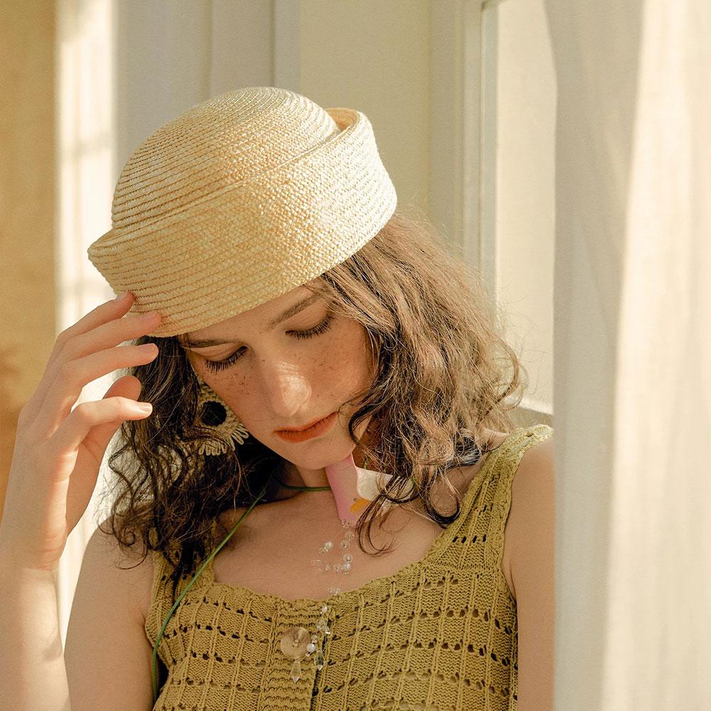 2026 New Summer Beret Sun Hats Straw Pillbox Hat Retro Artistic Painter Hat Women Circle Concave Top Straw Hat Fascinator Hat