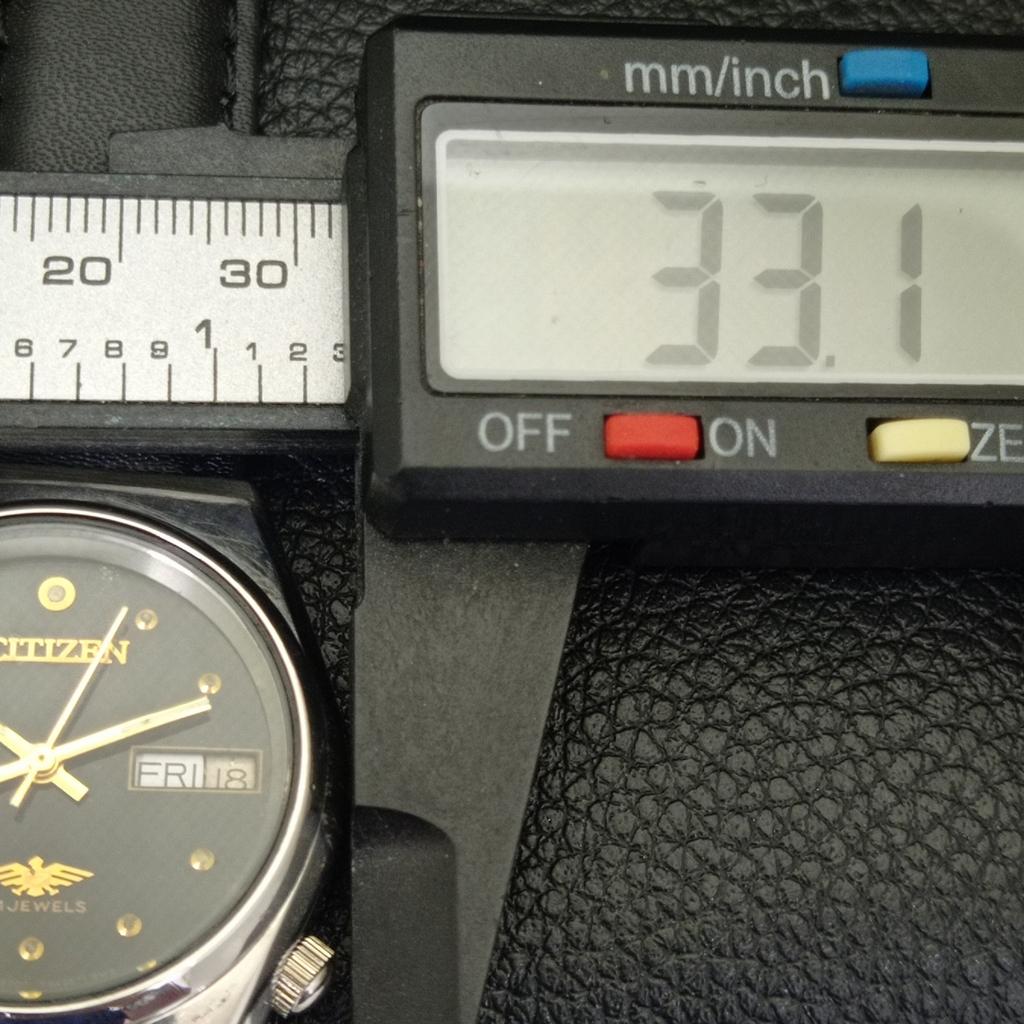 VINTAGE CITIZEN AUTOMATIC 8200 JAPAN MENS ORIGINAL DIAL WATCH A702159-5 R208-a702159