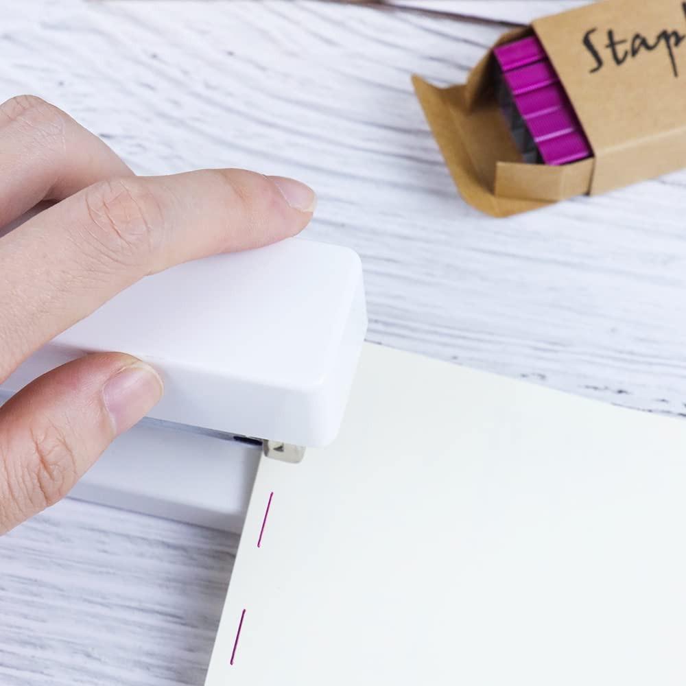 1000 ks sponek v balení Kovové barevné sponky 1/4palcová sešívačka náplně Stolní sešívačky