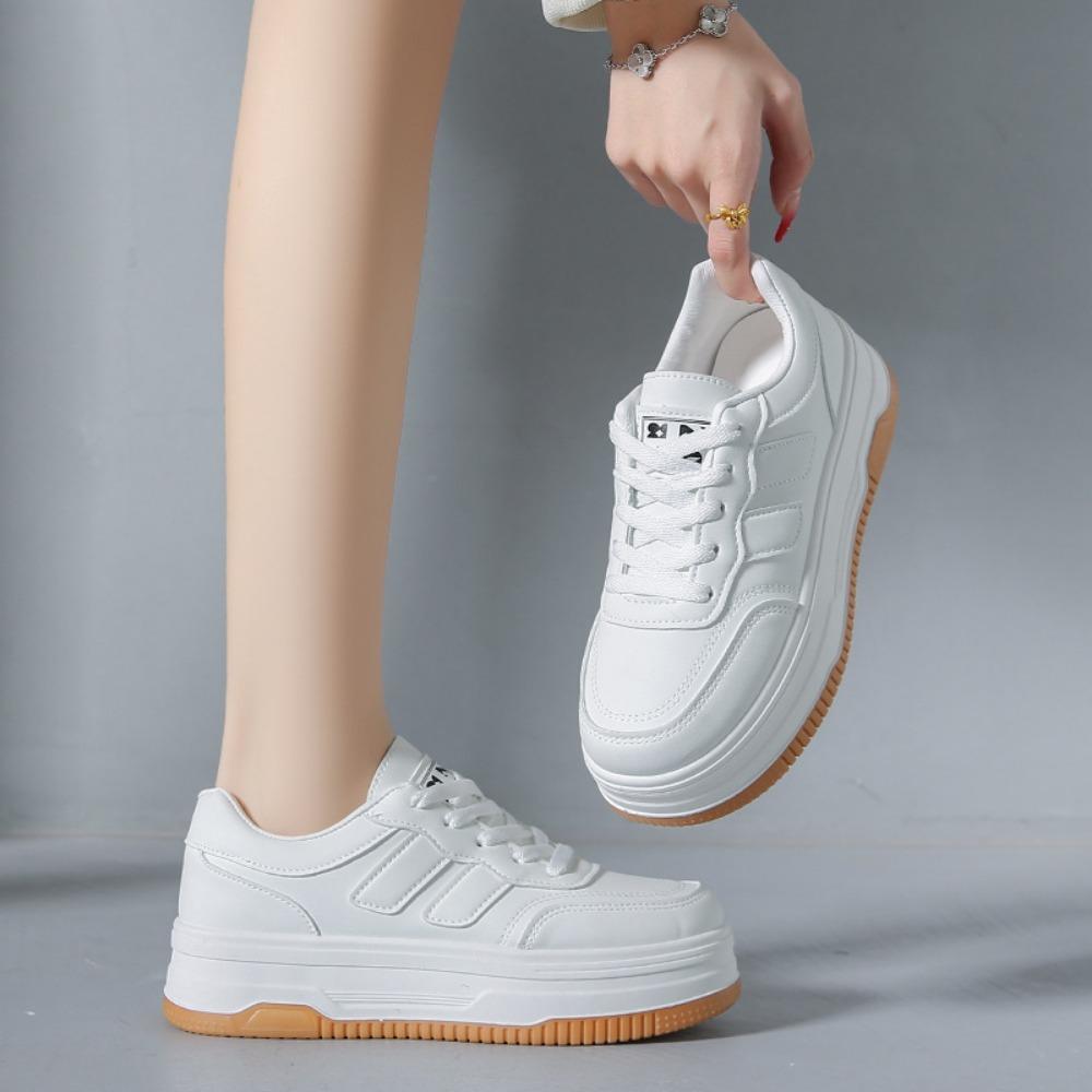 Fashion White Shoes Women's Thick Soled Sports and Leisure Board Shoes