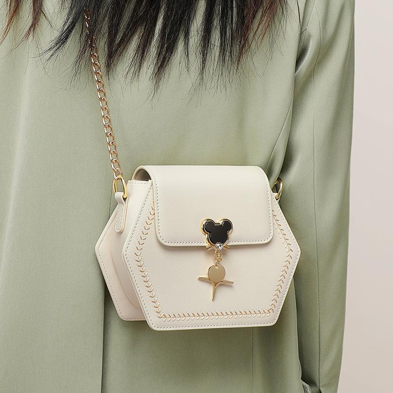 

Bags New women s bags Crossbody bags High-end spring and summer chain bags Fashion light luxury leather bags