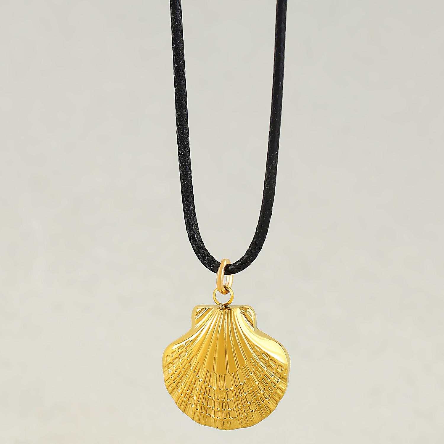

Non-fading shell collarbone chain ocean wind vacation black rope neck chain summer titanium steel real gold electroplated simple necklace