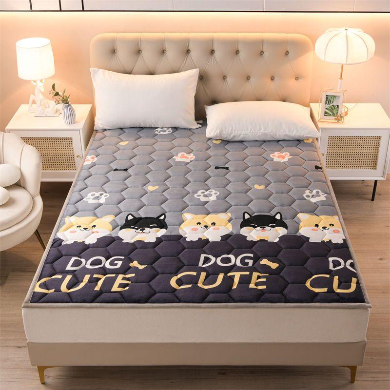 Warm Milk Velvet Mattress Twin Queen King Size Comfortable Soft Foldable Tatami Mattress Winter Single Double