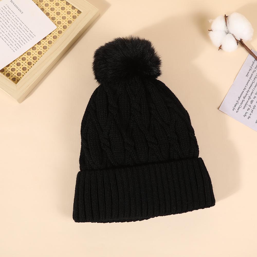 Women's Outdoor Thick Knit Jacquard Hat with Velvet Wool Ball Ear Protection