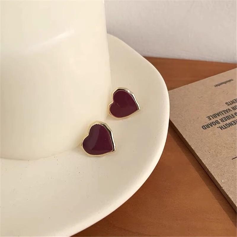 Korean Style S925 Silver Needle Wine Red Heart Stud Earrings - High-End, Versatile, Women's Simple Design with Drip Oil.