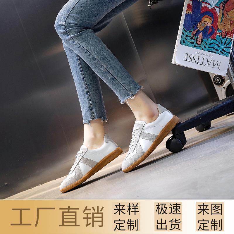 Customized 2025 new women's shoes sports versatile autumn and winter velvet white shoes casual flat-bottomed German training shoes