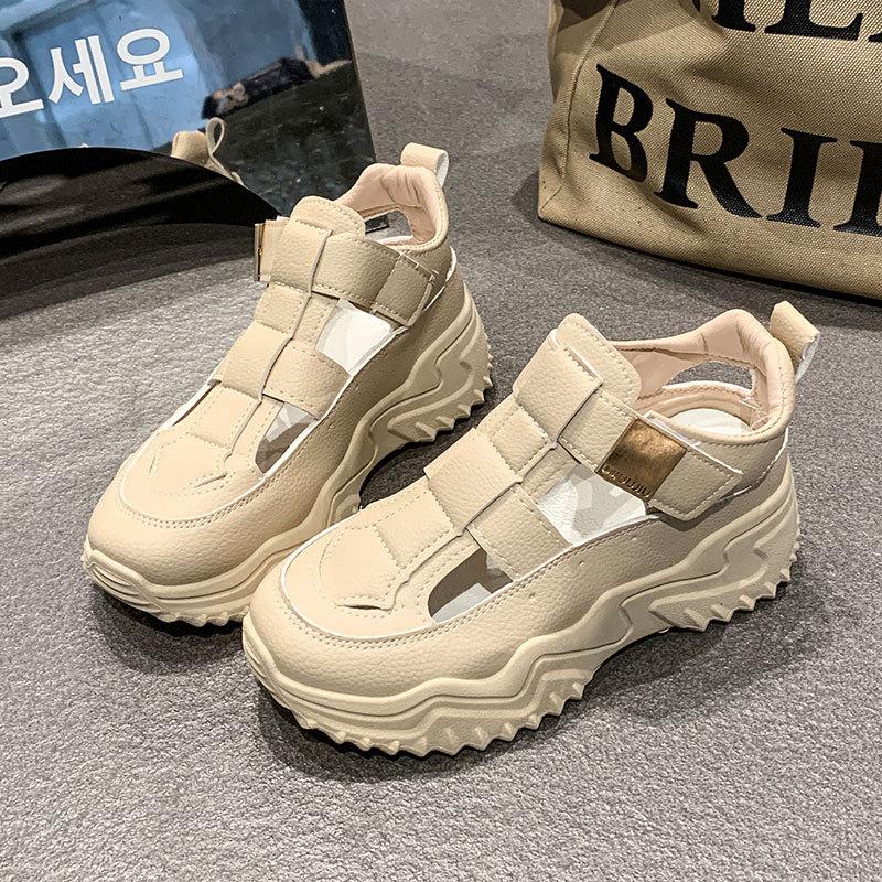 

Platform sandals women s 2025 new summer versatile hollow soft leather sports and leisure heightening hole Roman sandals 35 бежевий
