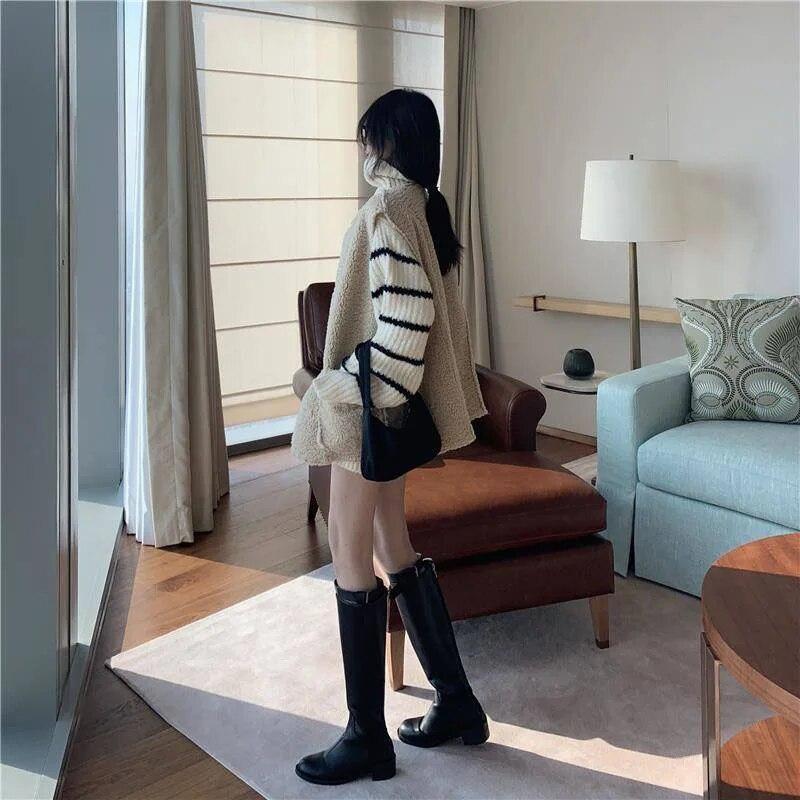 Dámský dlouhý svetr s rolákem Černobílý pruh Volný pletený pulovr Střední délka Teplý Streetwear styl Svetr Podzim a Zima