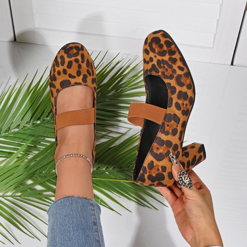 New Women's Retro Mary Jane Shoes Thick Heel Round Head Large Size Women's Shoes