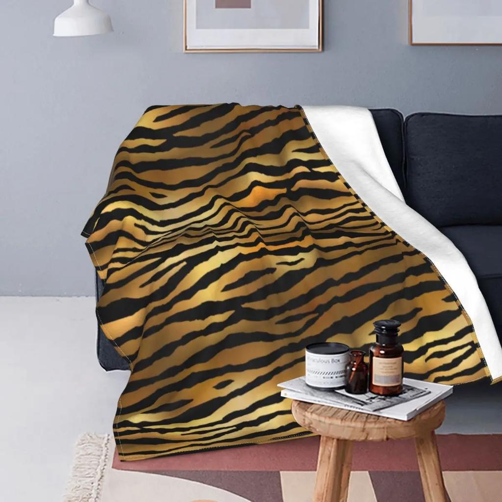 Brown Tiger Print Flannel Throw Blanket Stripes Animal Fur Pattern Comfy Fleece Blanket Warm Soft Bedspread King Queen Full Size